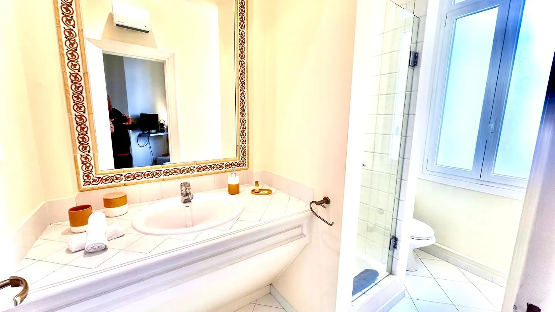 Studio Chic A 200 M Du Palais Des Festivals, Au Coeur Du Shopping Cannois Cannes Apartment